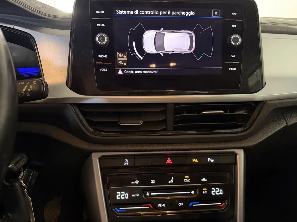 Volkswagen T-Roc usata a Genova (13)