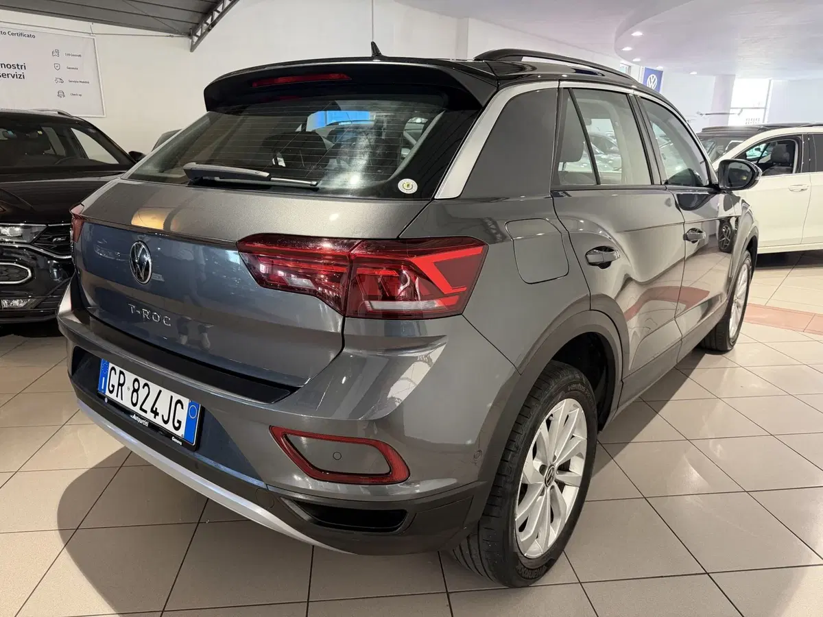Volkswagen T-Roc usata a Genova (5)
