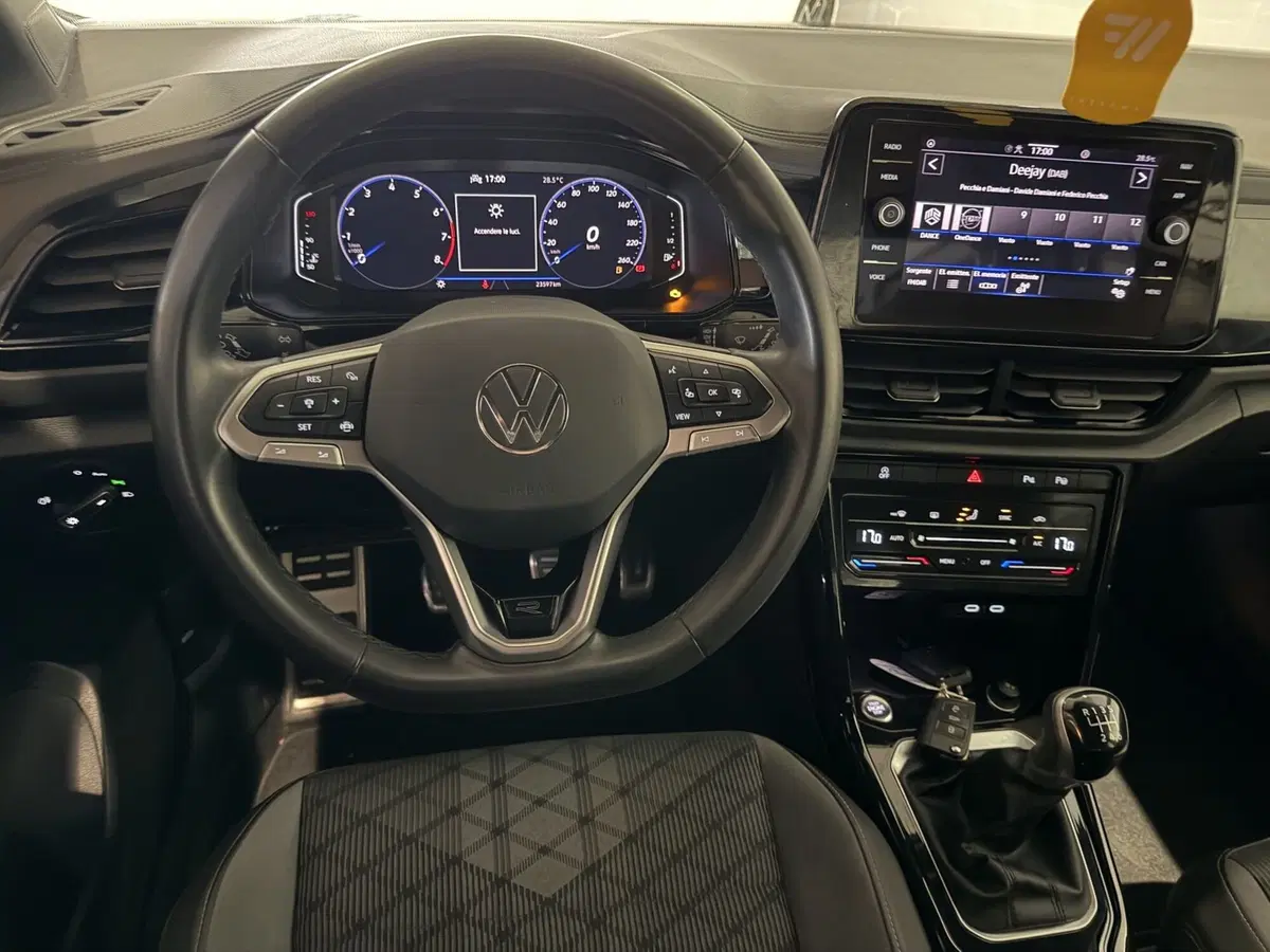 Volkswagen T-Roc usata a Genova (12)