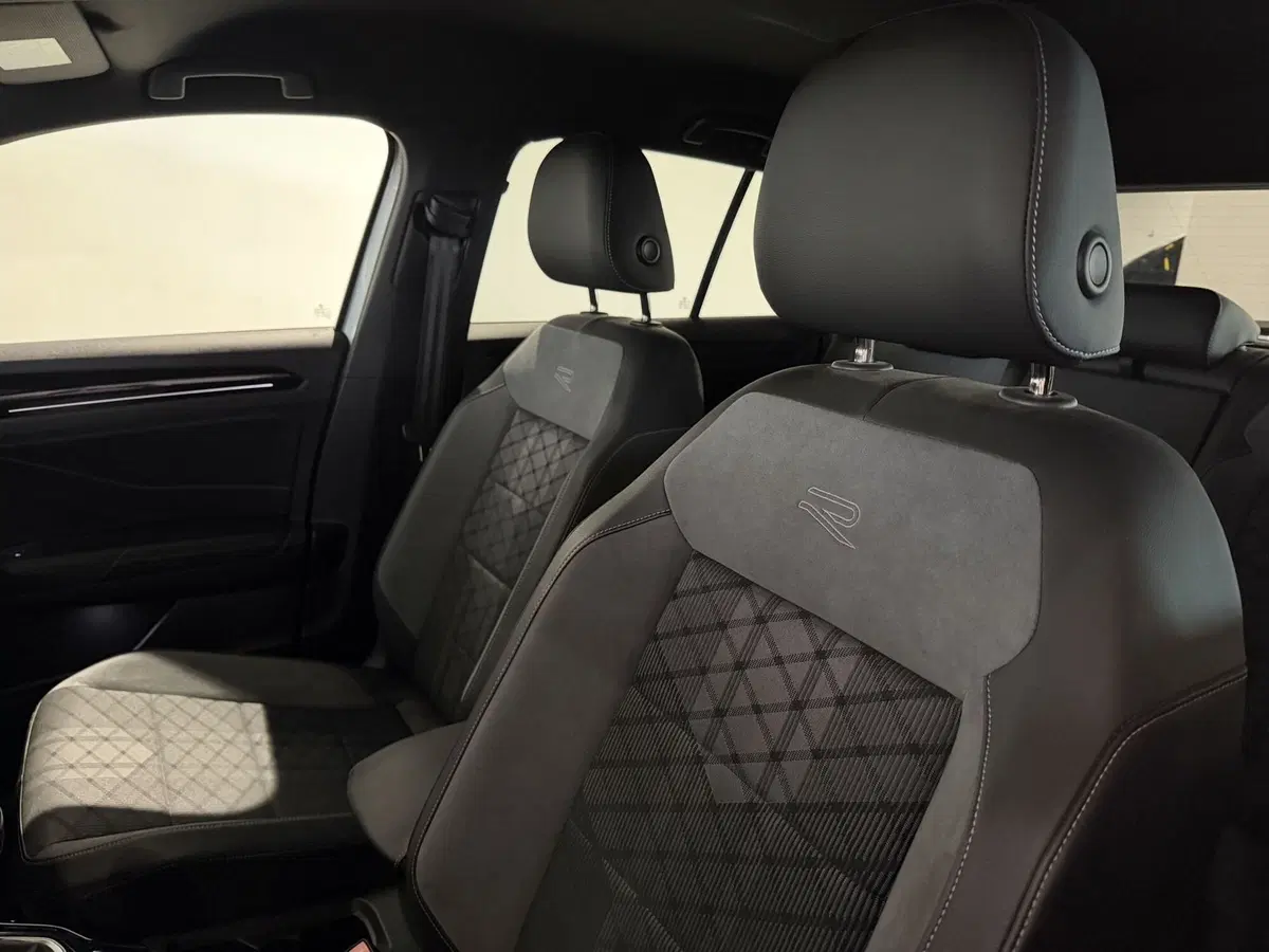 Volkswagen T-Roc usata a Genova (9)