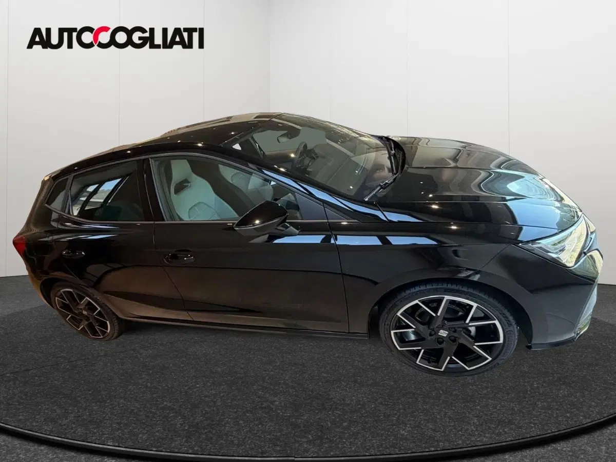 SEAT Ibiza nuova a Lecco (2)