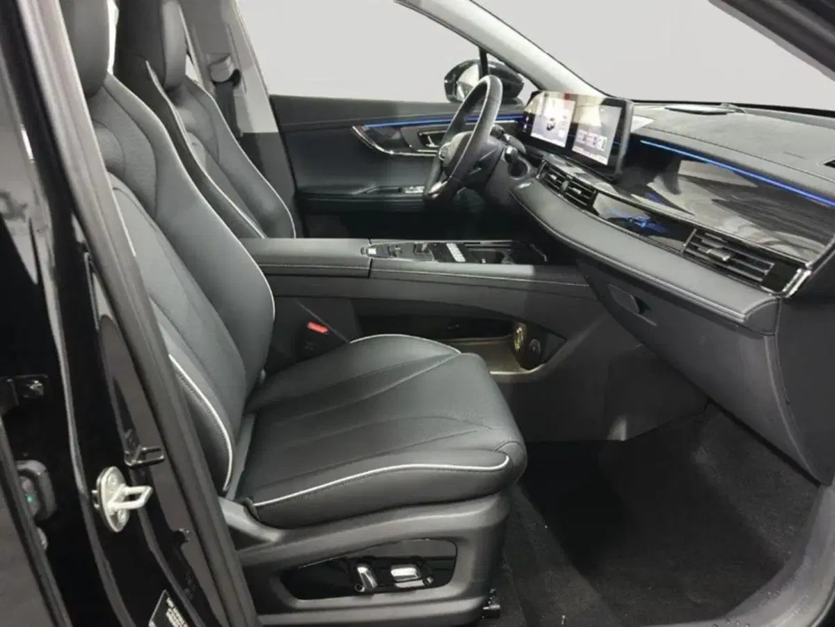 Omoda Omoda 5 SHS-H nuova a Bologna (10)