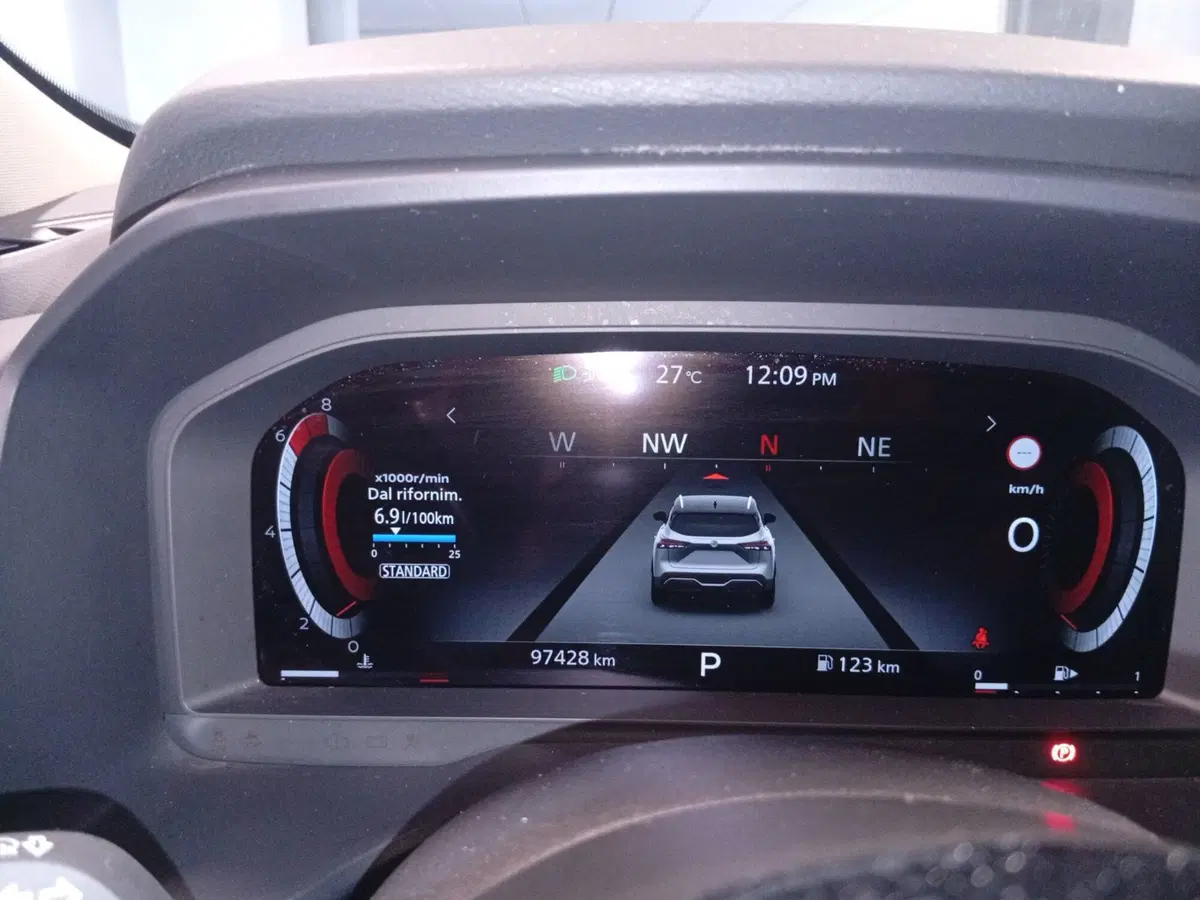 Nissan Qashqai usata a Varese (11)