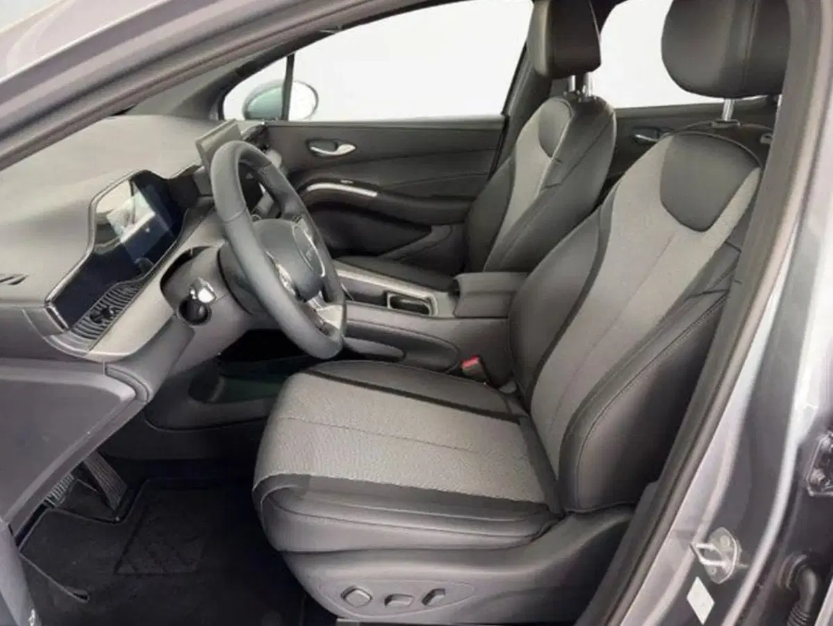Byd Dolphin G DM-i nuova a Bologna (12)