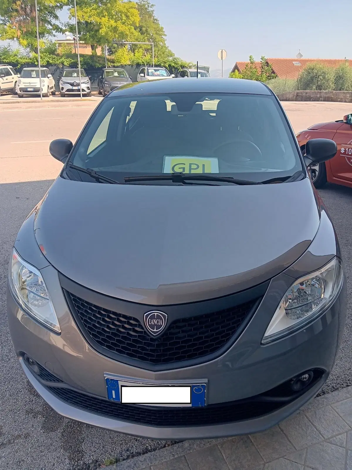 Lancia Ypsilon usata a Macerata (2)