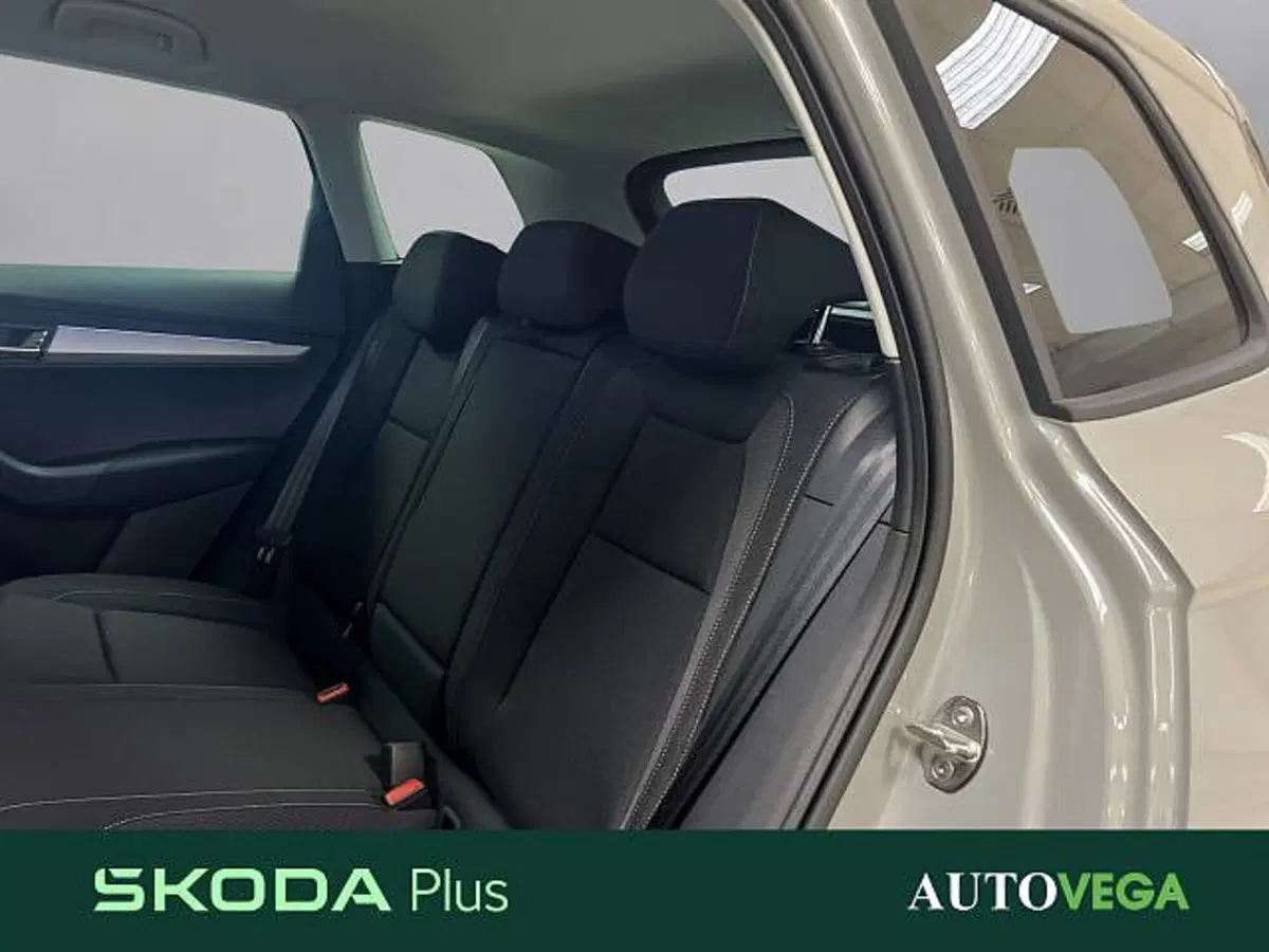 Skoda Karoq nuova a Vicenza (12)