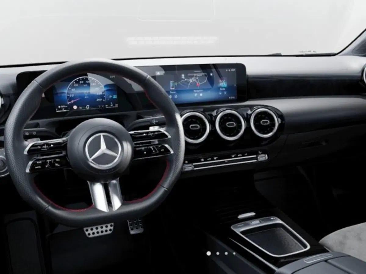 Mercedes-Benz Classe A nuova a Verona (5)