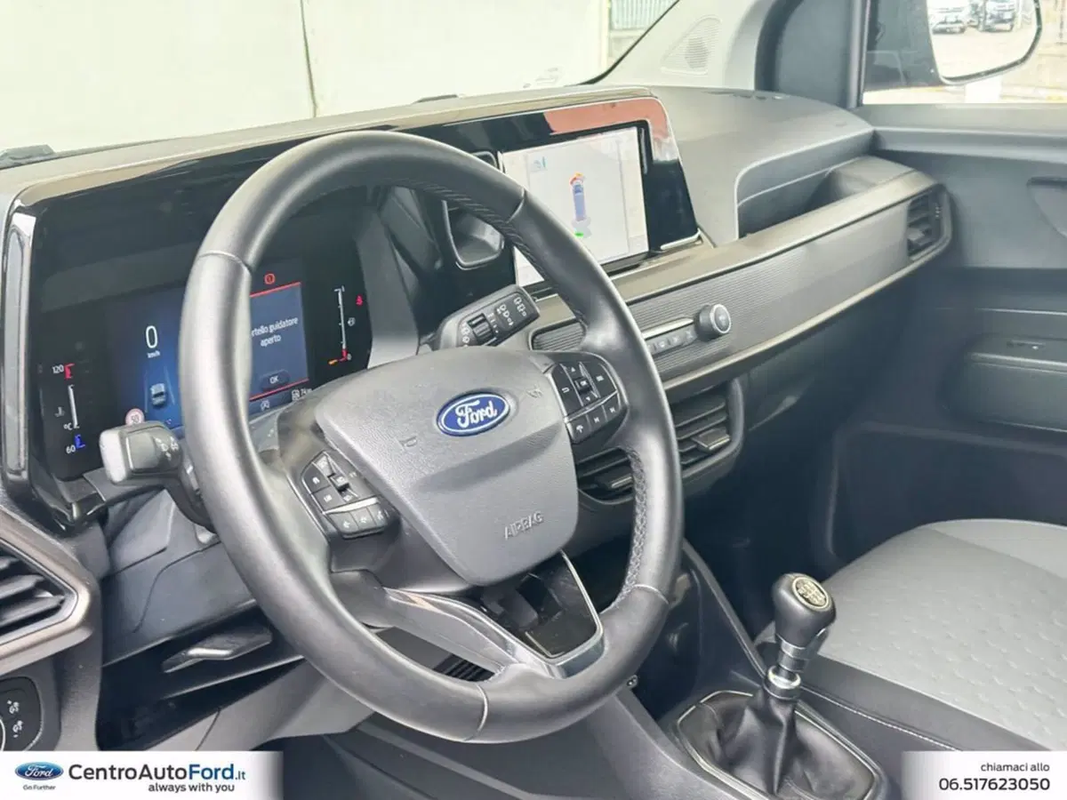 Ford Tourneo Courier usata a Roma (18)
