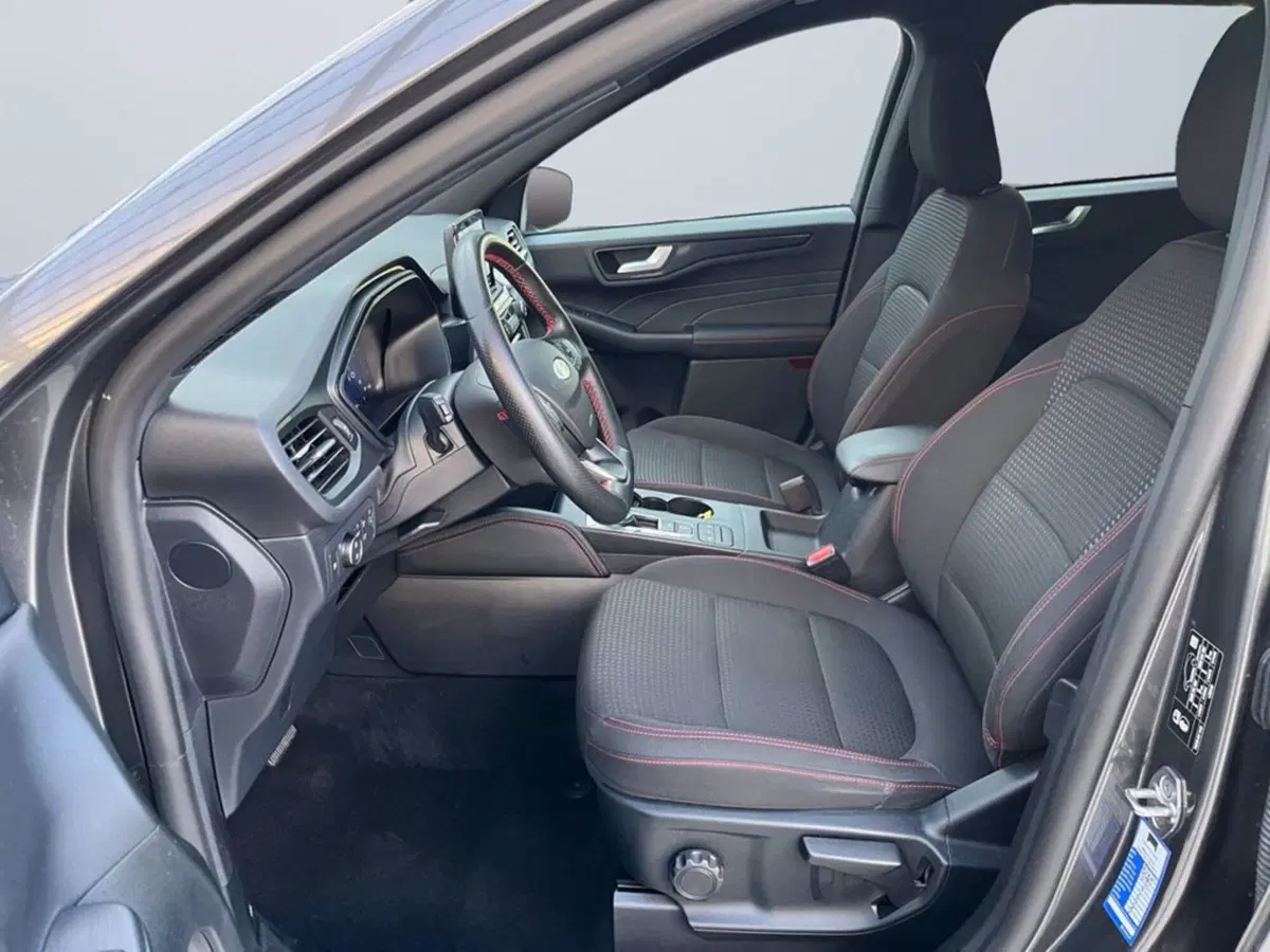 Ford Kuga usata a Milano (10)