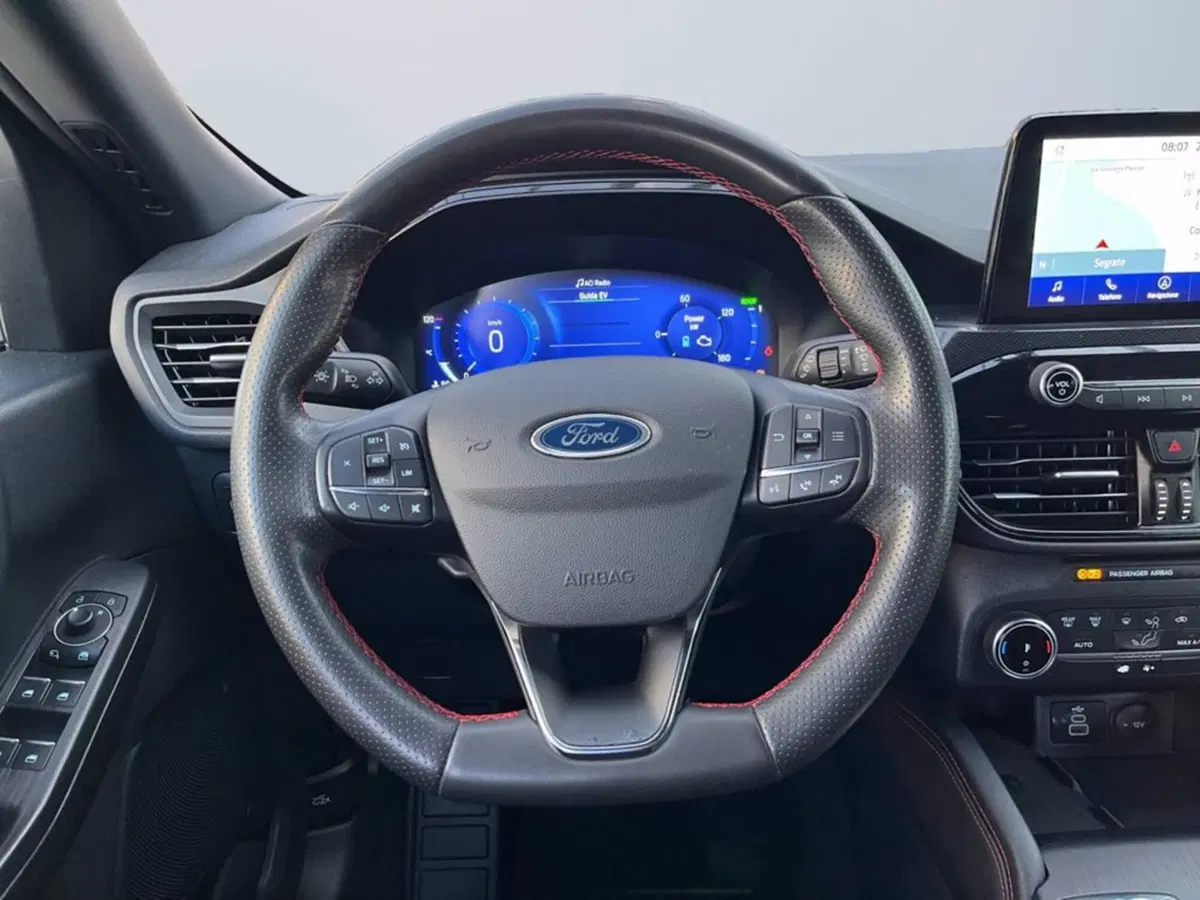Ford Kuga usata a Milano (13)