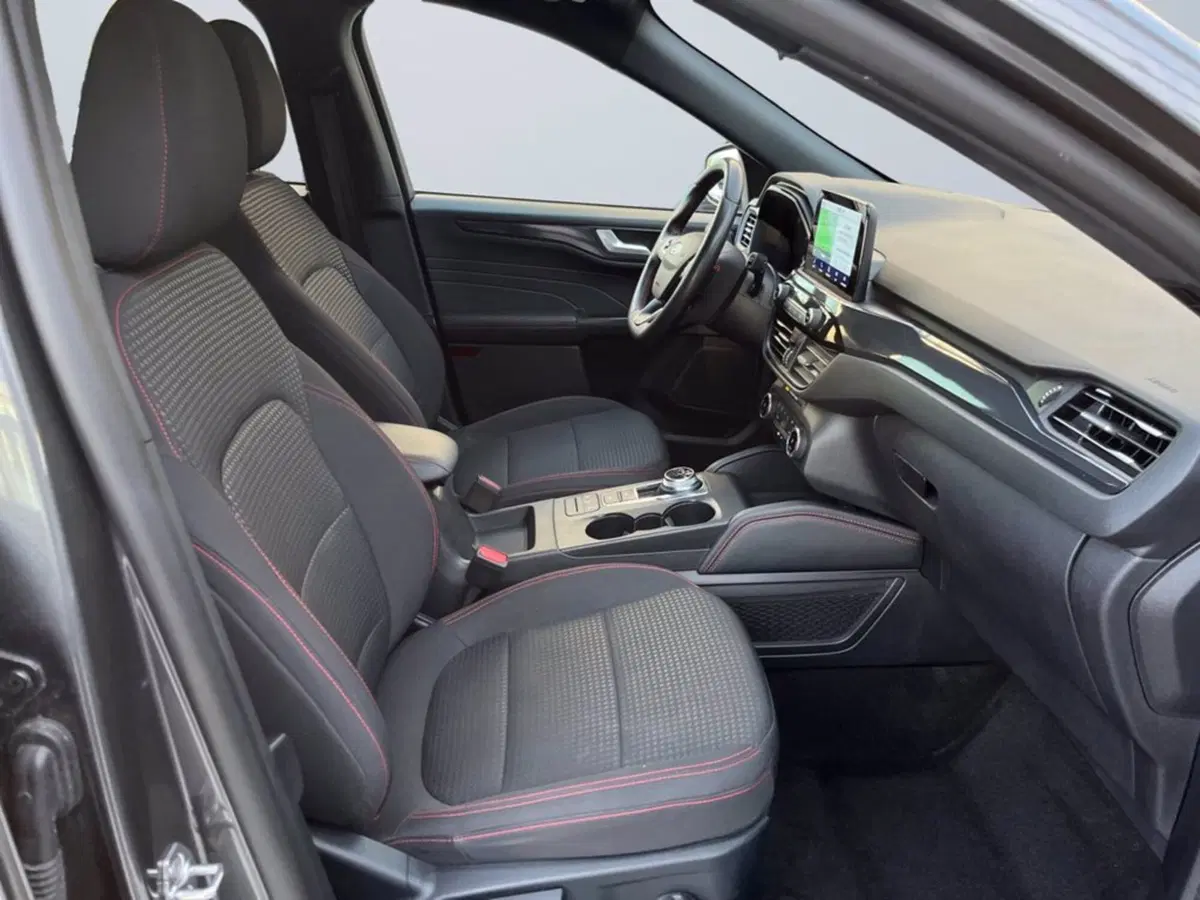 Ford Kuga usata a Milano (15)