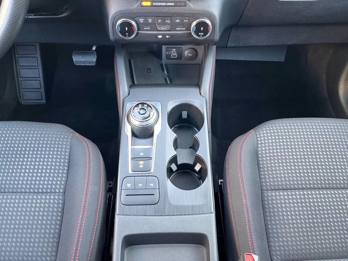 Ford Kuga usata a Milano (16)