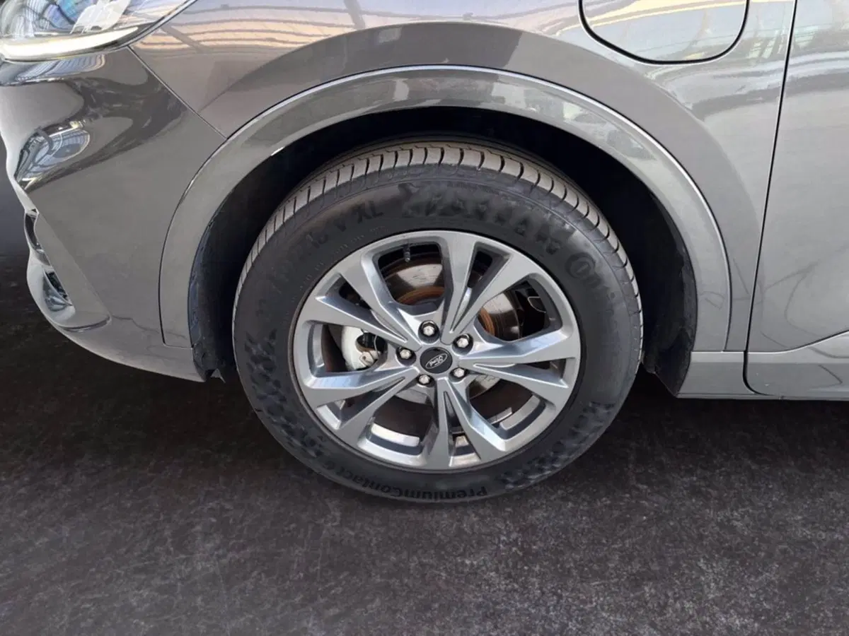 Ford Kuga usata a Milano (9)