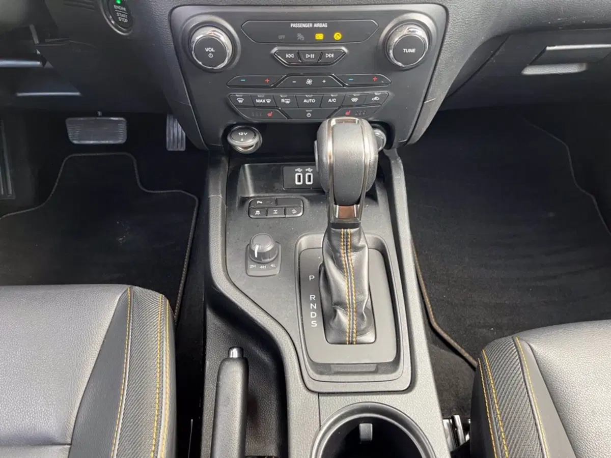 Ford Ranger Pick-up usata a Milano (16)