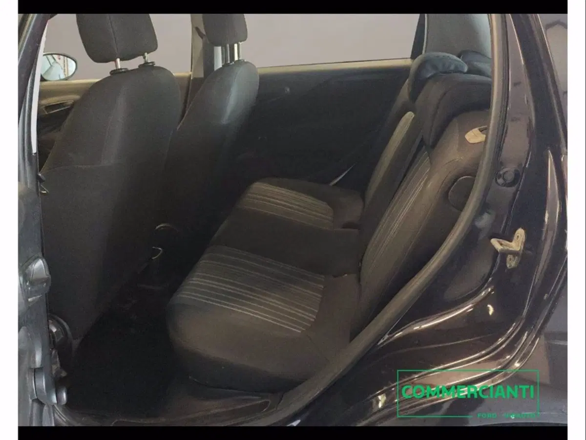 Fiat Punto Evo usata a Catania (11)