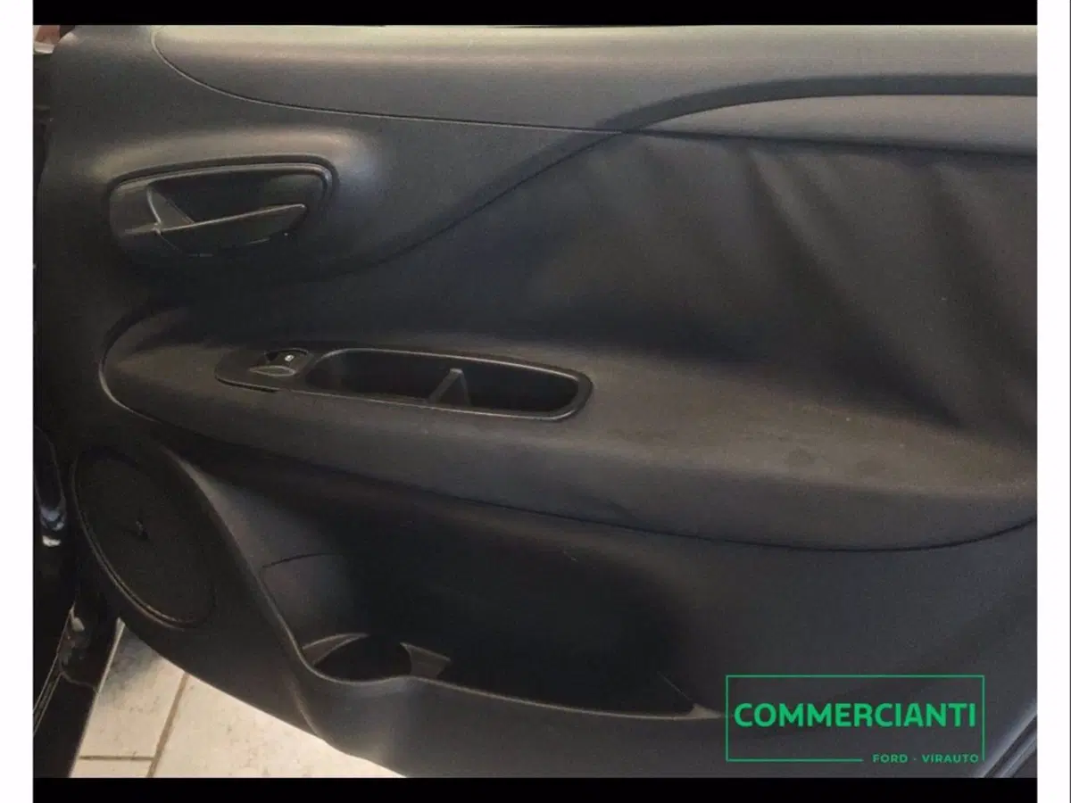 Fiat Punto Evo usata a Catania (14)
