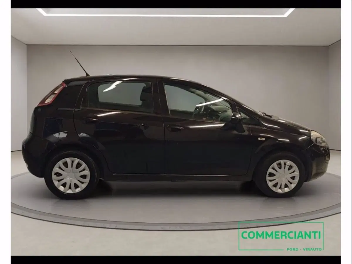 Fiat Punto Evo usata a Catania (7)