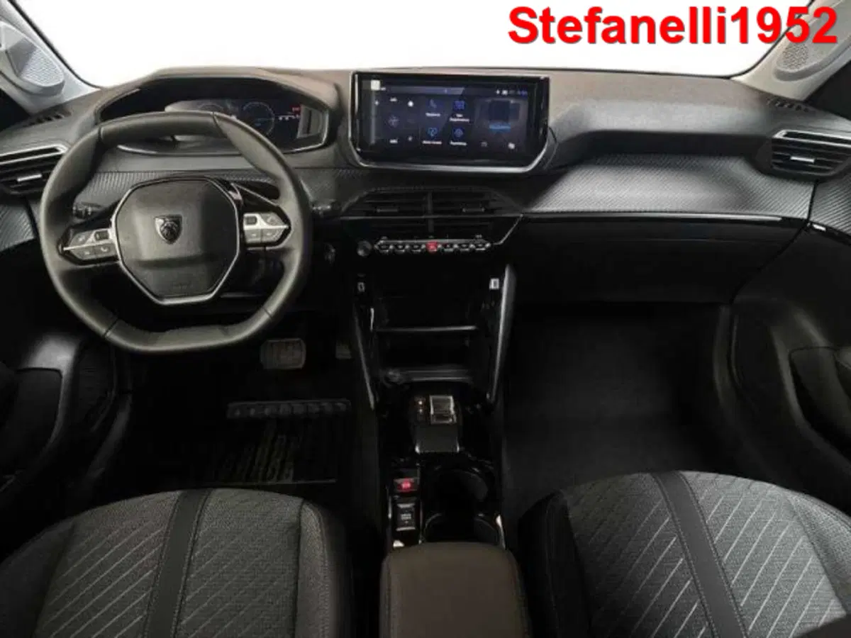 Peugeot 208 nuova a Bologna (13)