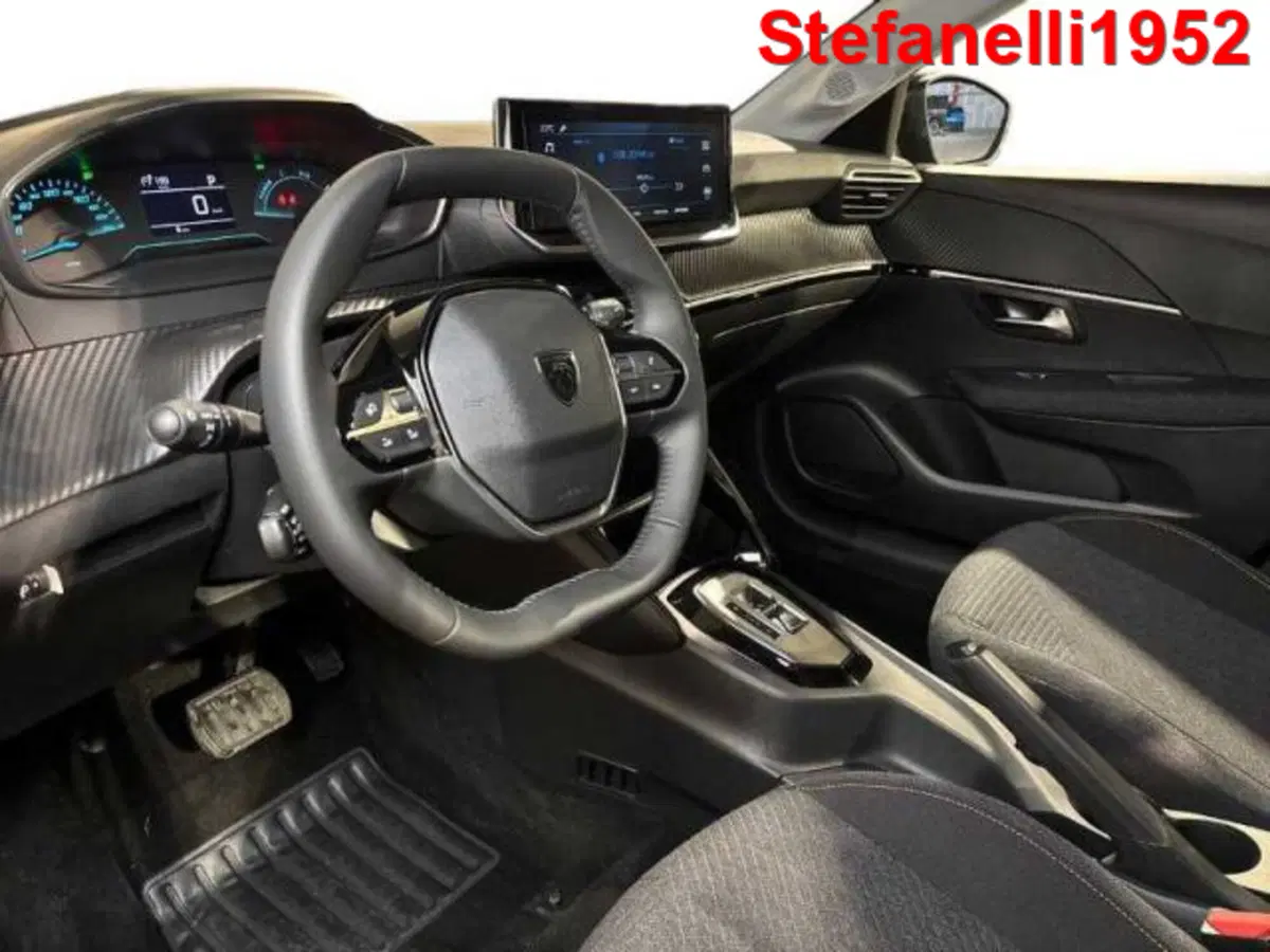 Peugeot 208 nuova a Bologna (11)