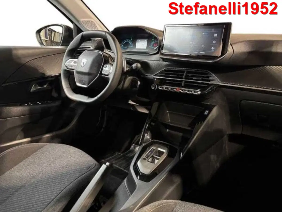 Peugeot 208 nuova a Bologna (15)