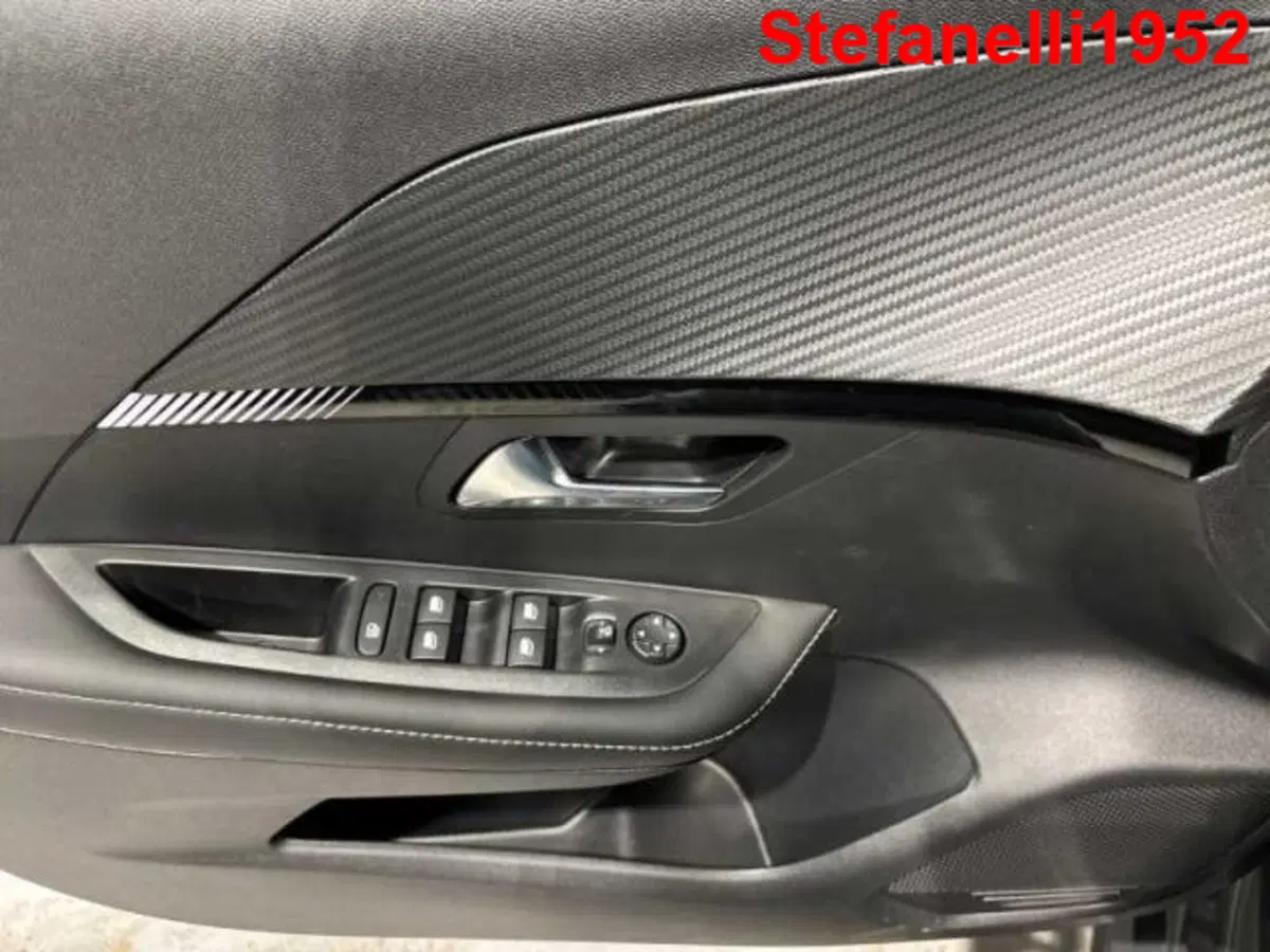 Peugeot 208 nuova a Bologna (10)