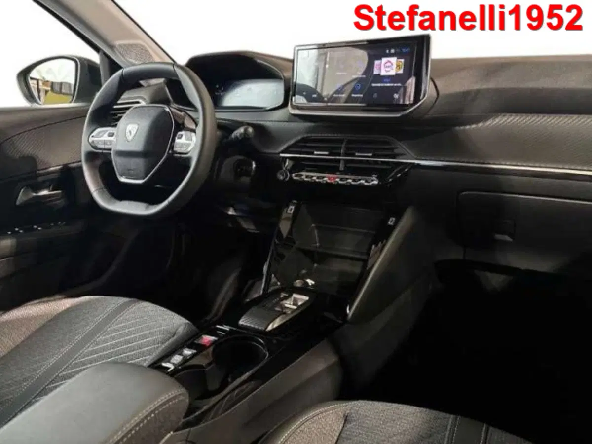Peugeot 208 nuova a Bologna (15)