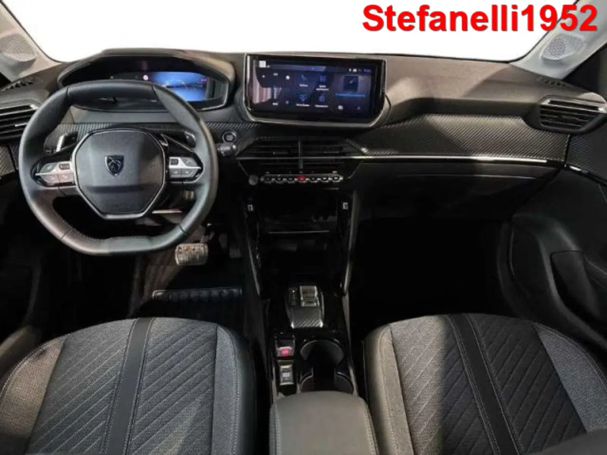 Peugeot 208 nuova a Bologna (13)