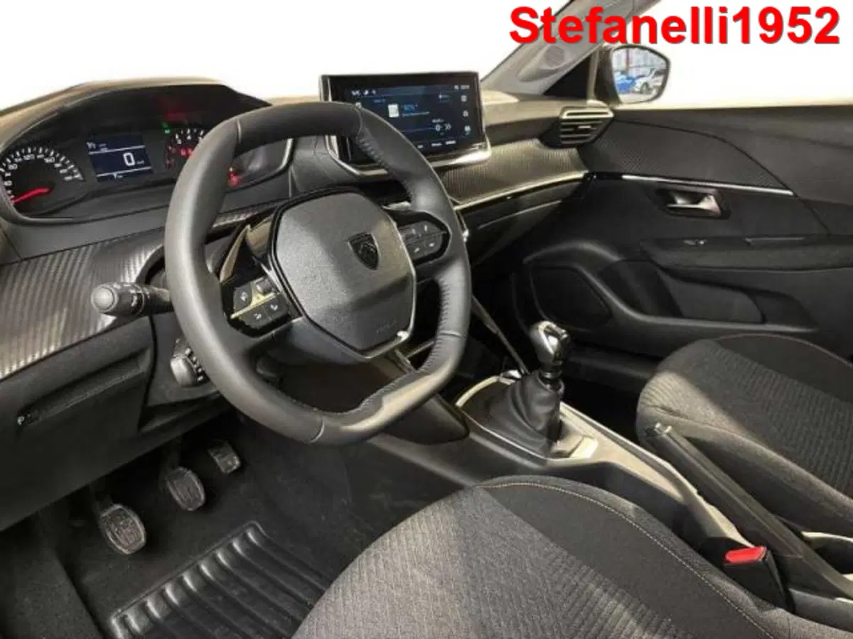 Peugeot 208 nuova a Bologna (11)