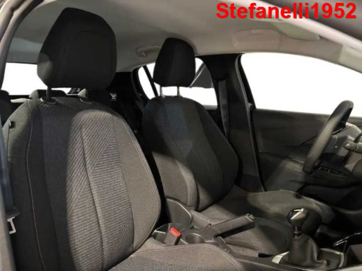 Peugeot 208 nuova a Bologna (16)