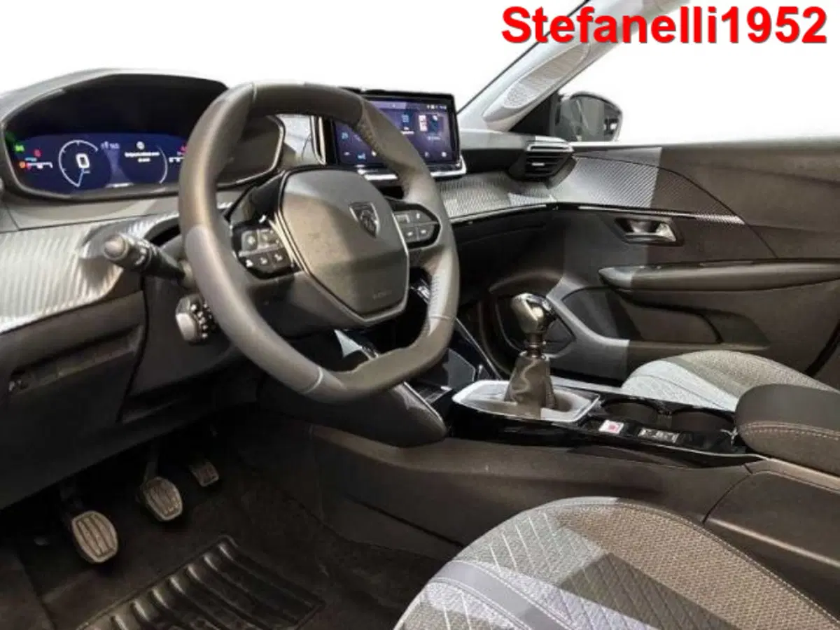 Peugeot 208 nuova a Bologna (11)