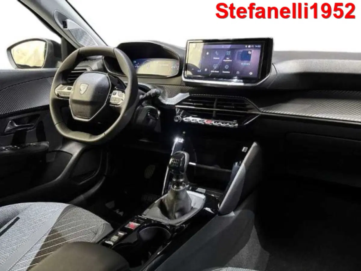 Peugeot 208 nuova a Bologna (15)