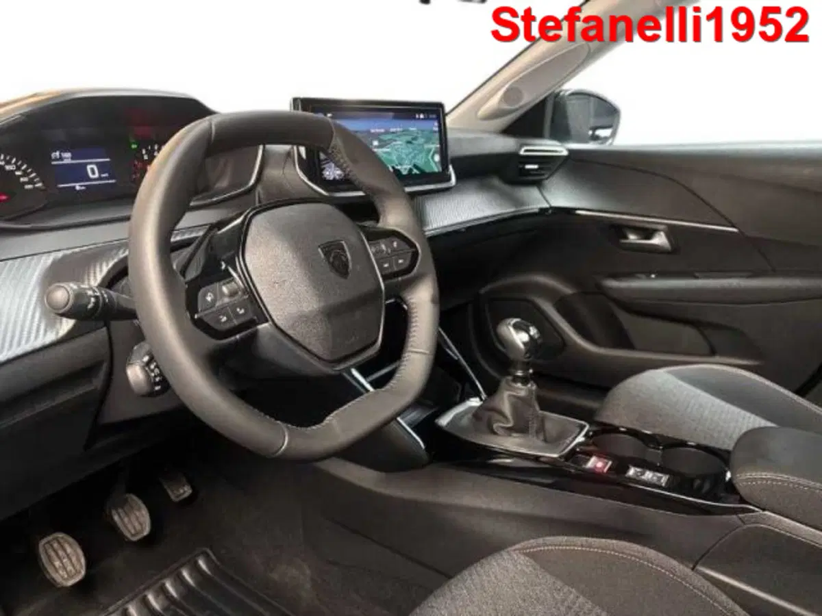 Peugeot 208 nuova a Bologna (11)