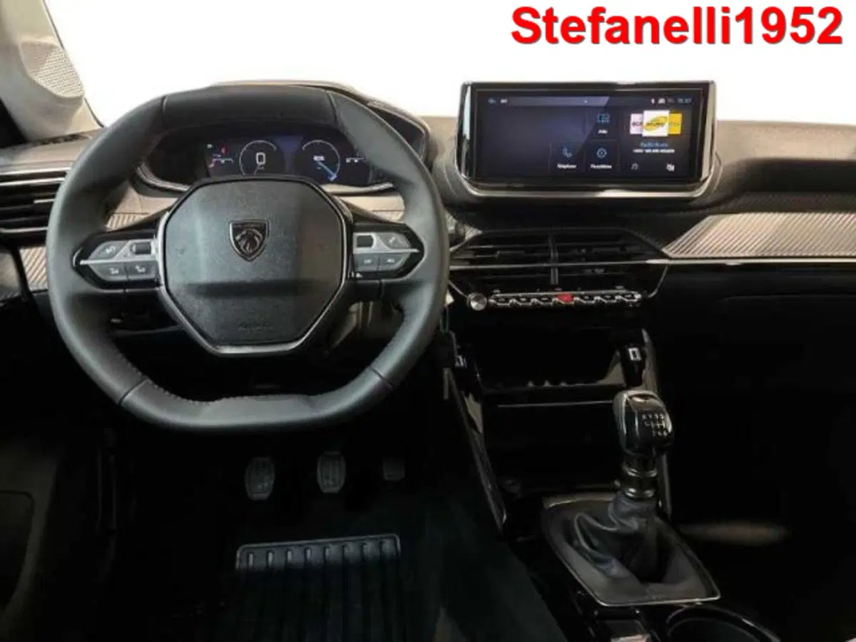 Peugeot 208 nuova a Bologna (14)