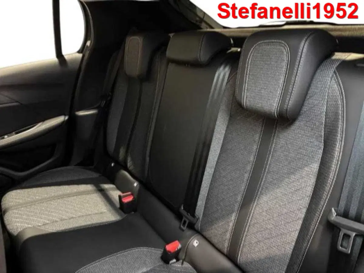 Peugeot 208 nuova a Bologna (9)
