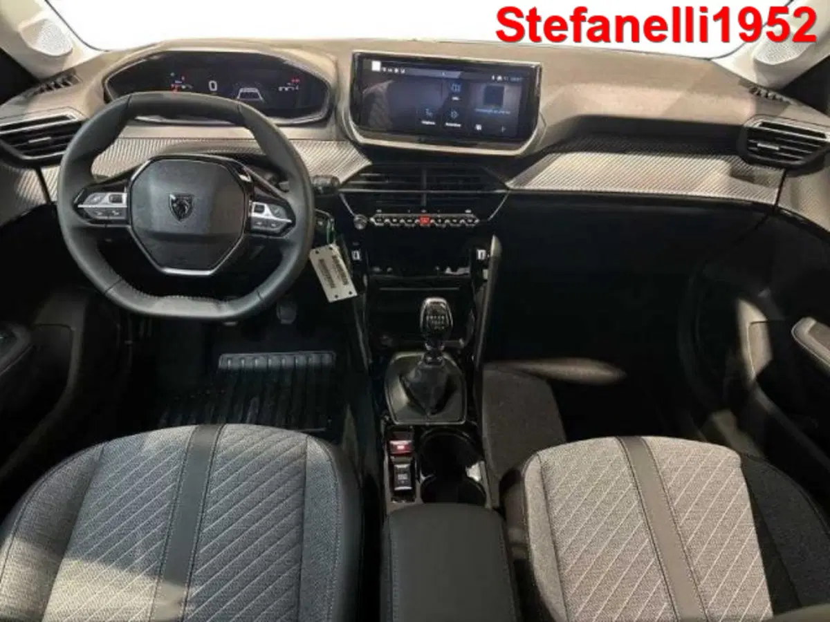 Peugeot 208 nuova a Bologna (13)