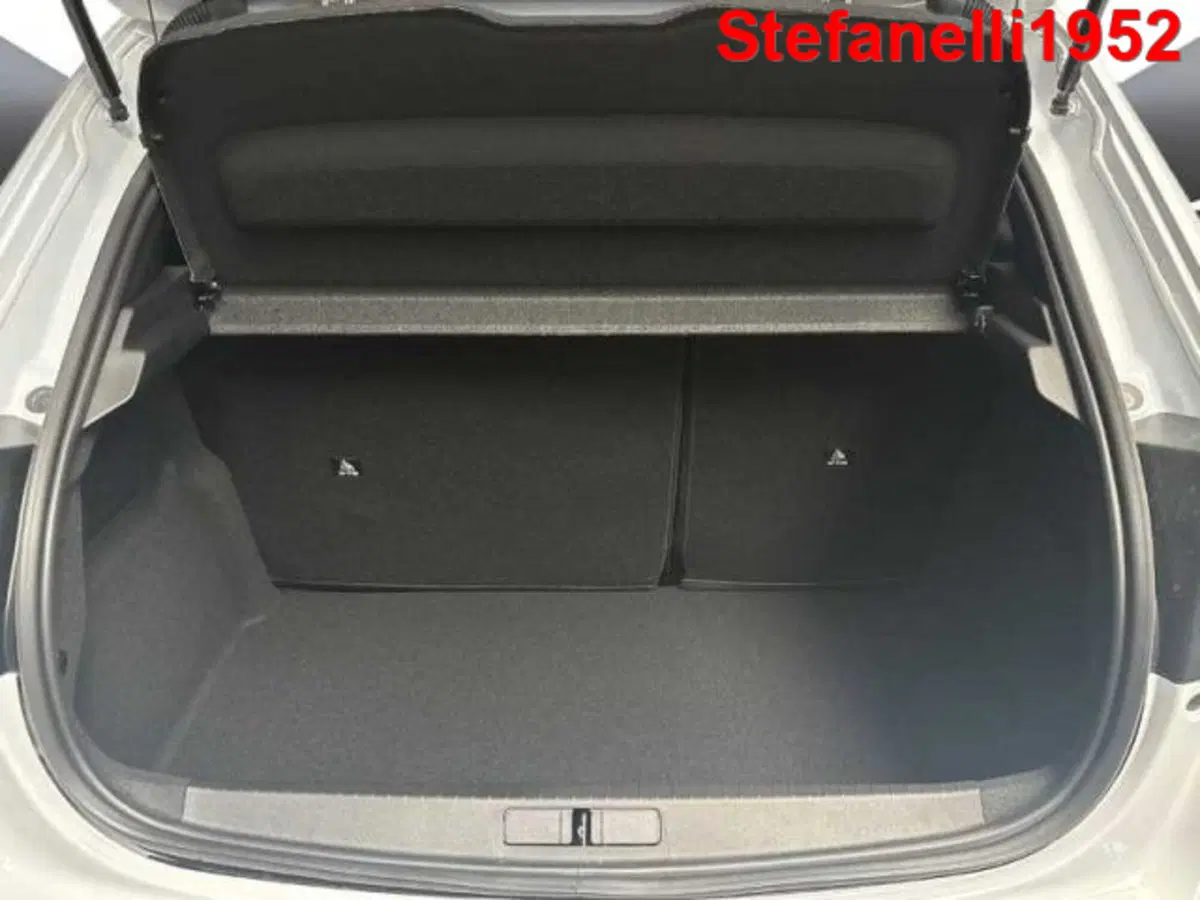 Peugeot 208 nuova a Bologna (7)