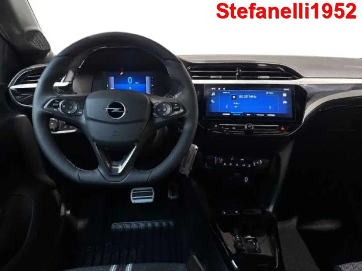 Opel Corsa nuova a Bologna (14)