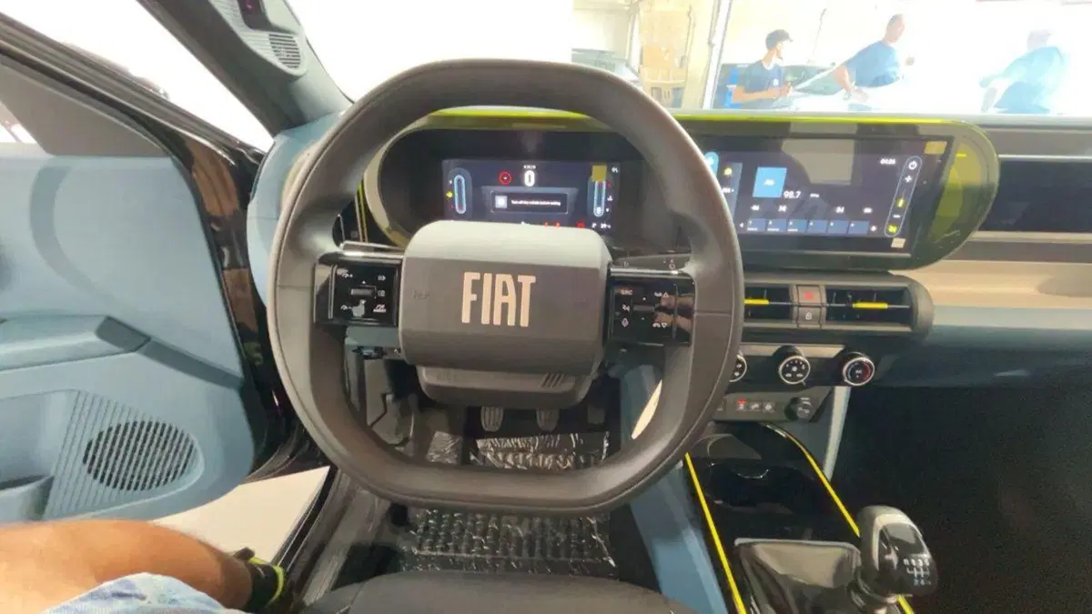 Fiat Grande Panda nuova a Milano (12)