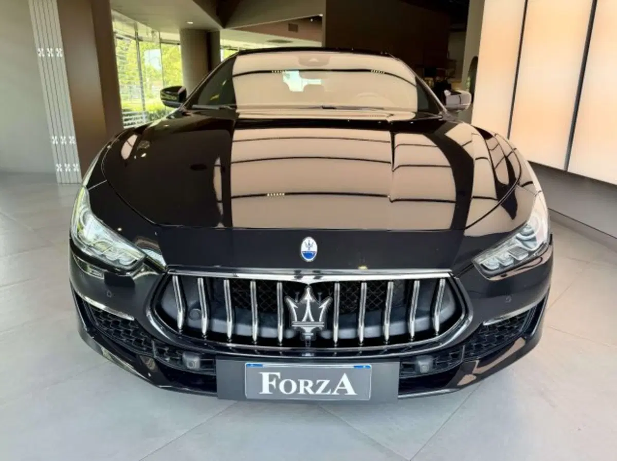 Maserati Ghibli usata a Torino (2)