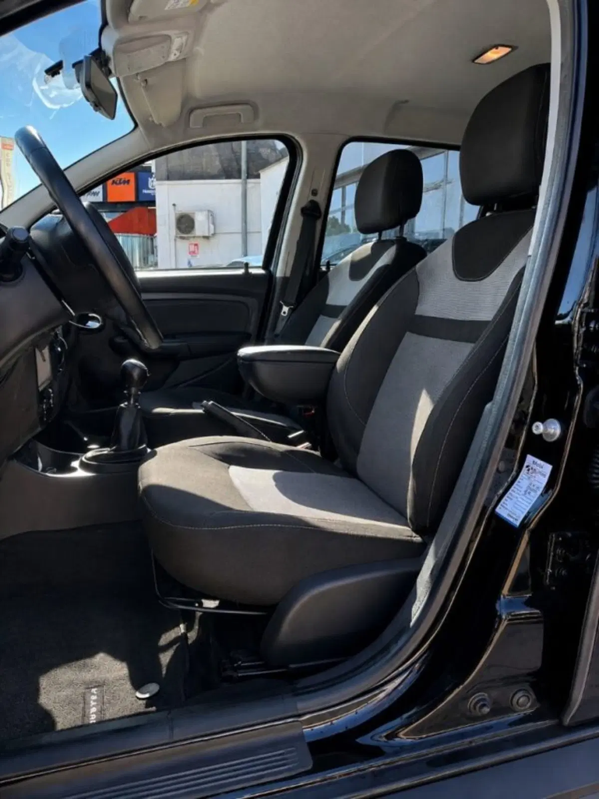 Dacia Duster usata a Firenze (9)