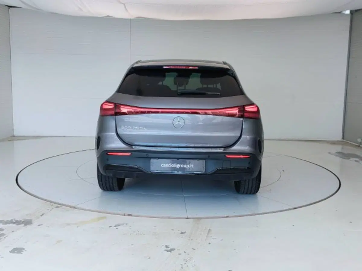 Mercedes-Benz EQA usata a Teramo (6)