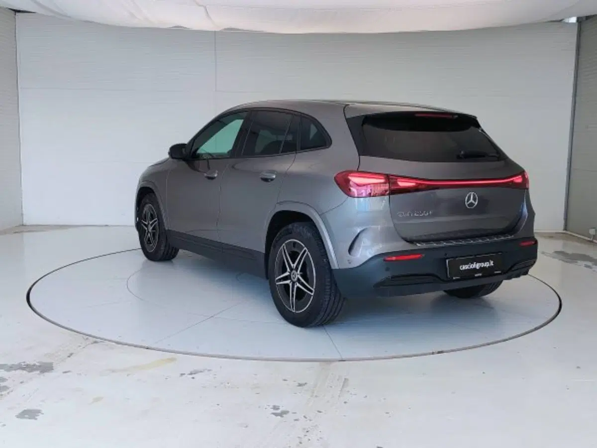 Mercedes-Benz EQA usata a Teramo (7)