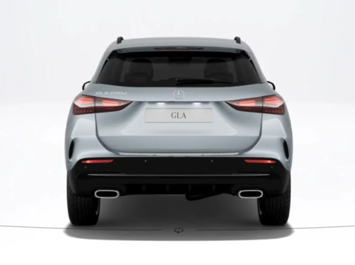 Mercedes-Benz GLA SUV nuova a Verona (4)