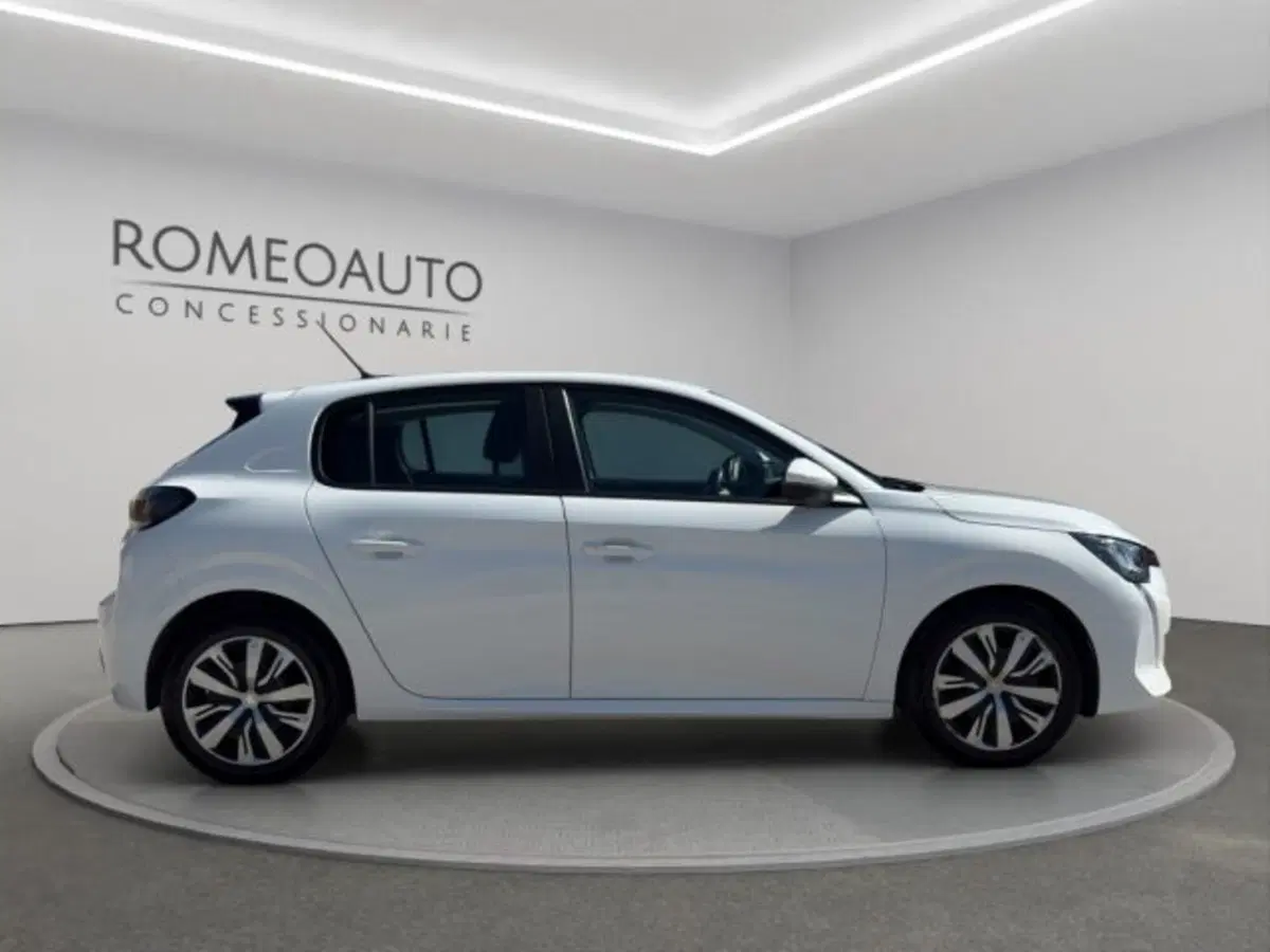 Peugeot 208 usata a Perugia (7)