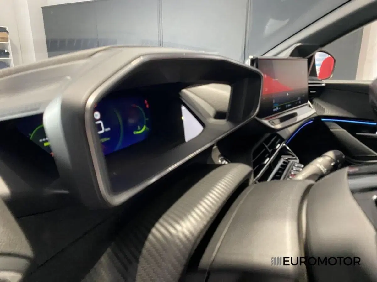 Peugeot 208 usata a Bari (14)