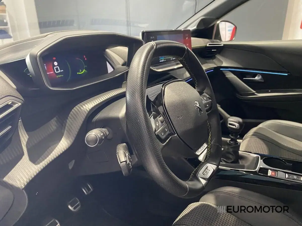 Peugeot 208 usata a Bari (15)