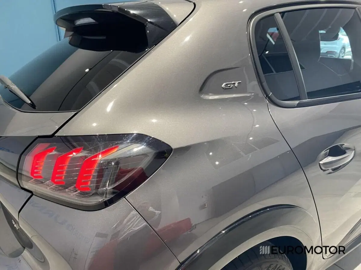 Peugeot 208 usata a Bari (7)
