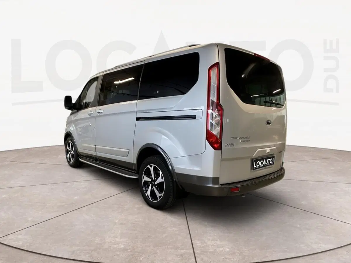 Ford Tourneo Custom usata a Torino (5)