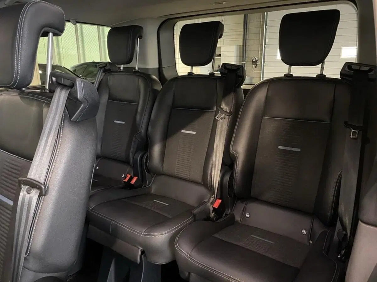 Ford Tourneo Custom usata a Torino (8)