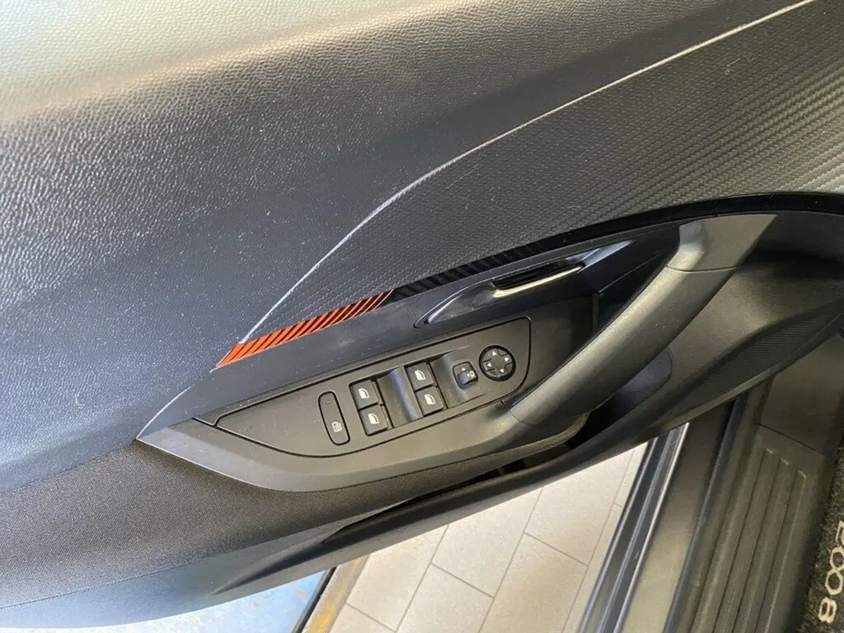 Peugeot 2008 usata a Torino (12)